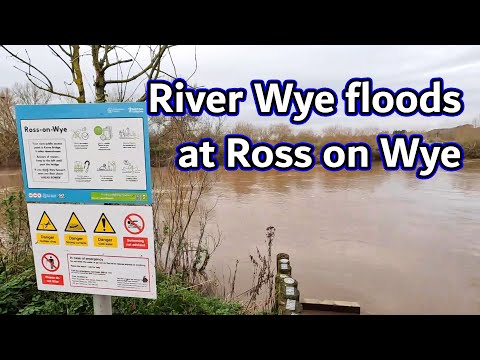 River Wye flooded at Ross on Wye and the John Kyrle Circular Walk