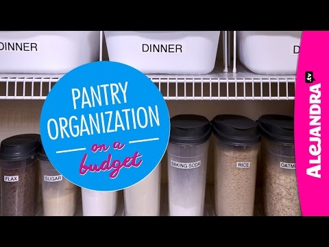 Pantry Organization on a Budget (Part 1 of 4 Dollar Store Organizing)