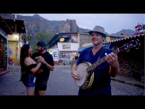 Friends of the Mist (Official Video) | Andy Eversole | Banjo Earth Mexico