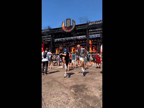 Shuffle choreo in Ultra Miami