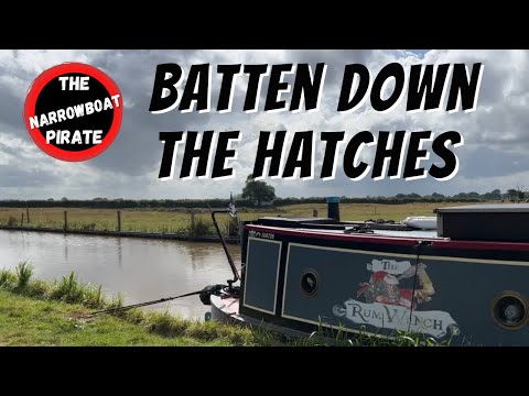 Getting a good blow aboard my Narrowboat | Autumn on the canals [Ep 75]