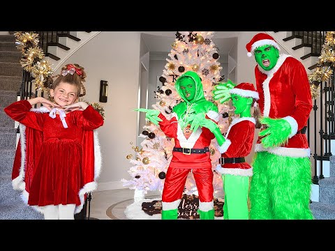 Grinch Family vs Cindy Lou Who!! Good vs Bad!