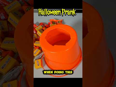 Halloween prank for trick or treating #prank #halloween #trickortreat