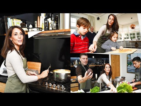 Princess Marie cooks with schoolchildren to teach about food waste