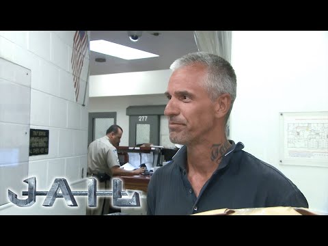 Man Ditches Halfway House for Jail to Turn His Life Around | JAIL TV Show