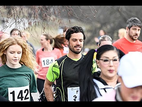 Prince Carl Philip runs for children