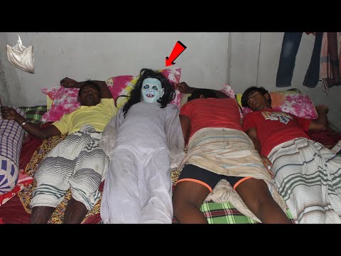 viral Prank Pocong bocil lagi tidur ngakak 🤣 Viral 4K_HD