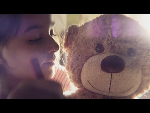 A Teddy Bear's Dream / El Sueño de un Osito de Peluche | Sandy Hook Promise