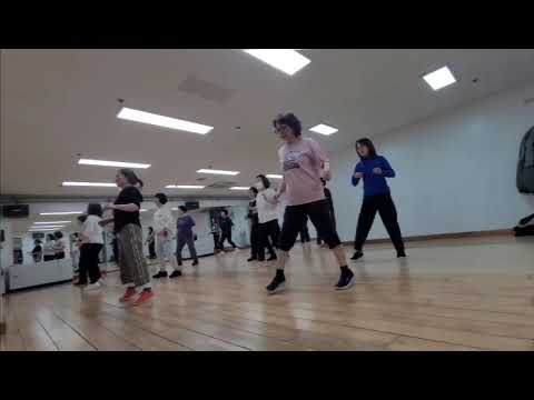 #Flshdance Bachata #beginner #초급#트롯#라인댄스#linedance#관산동종합복지회관 #월화수#7시부