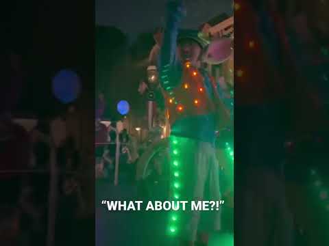 My Favorite And Most Chaotic Part of the Main Street Electrical Parade at Disneyland Park