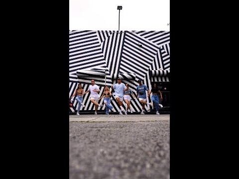 Shuffle choreo in Wynwood Miami