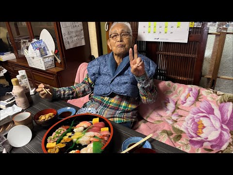 101歳の退院後の食欲やばいぞ！もう４巻食べた！