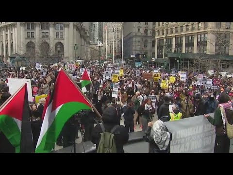 NYC demonstrators call for release of Mahmoud Khalil