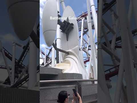 HUMAN vs. CYLON #universalstudios #singapore #battlestargalactica #travel #sentosa #travelvlog