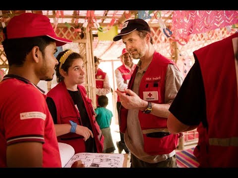 Crown Prince Frederik visits refugee camp in Bangladesh