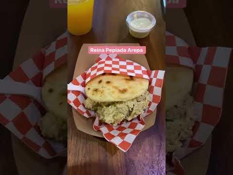 Arepas at La Latina in Miami Florida #venezuelanfood #miamiflorida