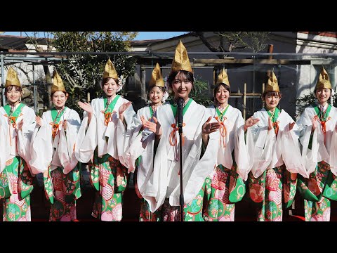 天王寺動物園に今宮戎神社「十日戎」の福娘　福笹贈る