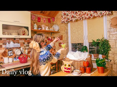 Slow living away from the bustle. Cozy winter days in my country kitchen. Sewing a cute doorstop owl