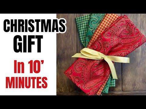 CHRISTMAS GIFT IN 10 MINUTES from FABRIC SCRAPs | SEWING Tricks an TIPS