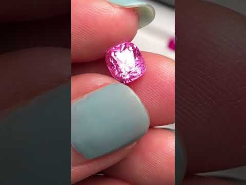 粉色尖晶石，滿火彩，2.3ct