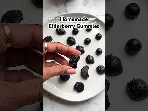 Elderberry gummies are great for fighting off or preventing a cold💜Recipe in description box