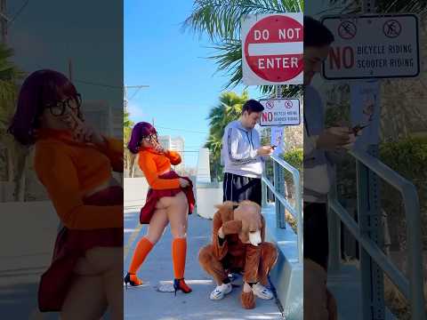 SCOOBY DOO IS MISSING: Prank on a random guy, is it funny?🤭LA ELVÍRA #shorts