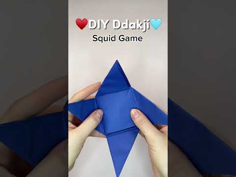 Squid Game DIY Ddakji 🟦🟥 Flip Game