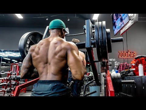 LEANER BY THE DAY EP 6 - Wild Big Back Panda In The ZOO!