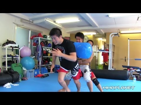 日沖発所属・総合格闘技道場アライブ（名古屋） のオフ映像| UFC Fighter Hatsu Hioki at ALIVE in Nagoya