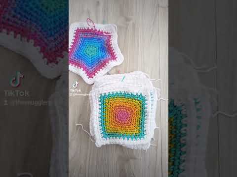 It's officially 🌞 🧶 GRANNY GIRL SUMMER ⛱️ I hope you enjoy this new crochet shorts pattern! 📺