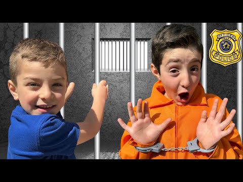 Inside a Real Jail! 👮🏽 Educational Tour for Kids 🚓 Fun Learning for Children