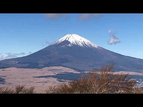 芦ノ湖スカイライン三国峠から見た富士山🗻。