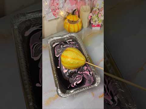 Creative Marbled Pumpkin DIY #creative #reels #halloween #handmade #craft #diy #halloweendecor #art