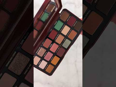 TOO FACED APPLEY IN LOVE PALETTE- FIRST LOOK 👀