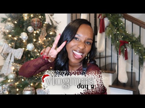 VLOGMAS DAY 2: CHRISTMAS PICS, EARLY BDAY DINNER, FAMILY TIME IN ATL | JENNY JACKS