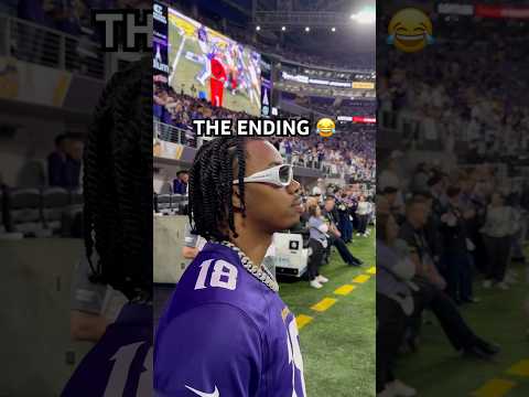 Justin Jefferson Watches Himself Warm Up! #nfl #football #widereceiver #justinjefferson