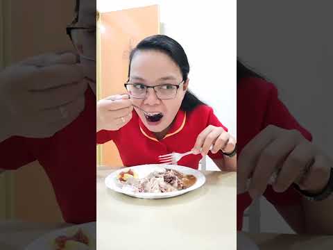 Eating Lechon Baboy Yummy #happytummy #happy #baboy #food #eating #timelapse #yummy #lunch #shorts