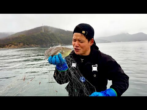 Fisherman Tried the Fisherman's Meal Introduced From Okinawa in the Ryukyus, Japan