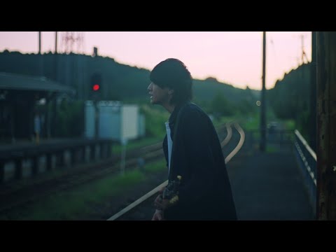 Sunny Girl - 少し赤くなる街を背に