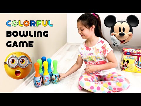 COLORFUL BOWLING GAME & LEARNING COLORS | BOWLING TOY UNBOXING | Super Simple Songs