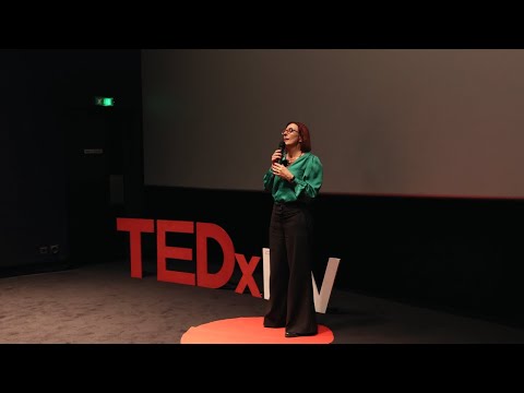 Sortir Des Chemins Tout Tracés | Maryvonne Le Brignonen | TEDxPLV