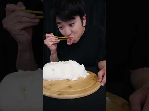 マグロ一切れで5合の米食う男www　funny video 😂😂