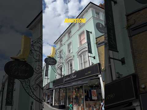 In a shiny afternoon in #Maidstone #kent #england #walkingtour #travelvlog #citywalk #traveling