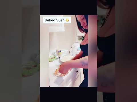 Make Baked Sushi with me 😋#onthisday #bakedsushirecipe #bakedsushi #quickandeasyrecipe #foodtok