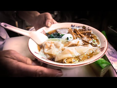 The 77-year-old Chinese restaurant owner and his regulars in the good old days in Japan!