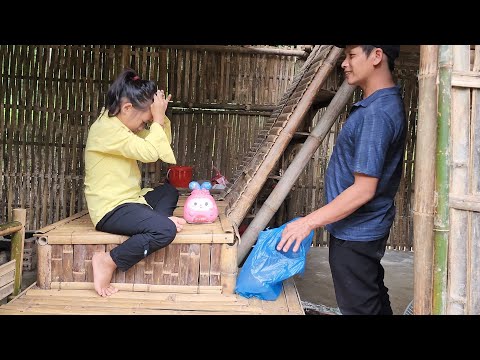 girl, received new clothes from Uncle Quoc, help against storms and floods