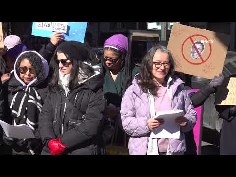 Protesters and Supporters outside Andrew Cuomo rally to announce run for NYC Mayor March 2, 2025