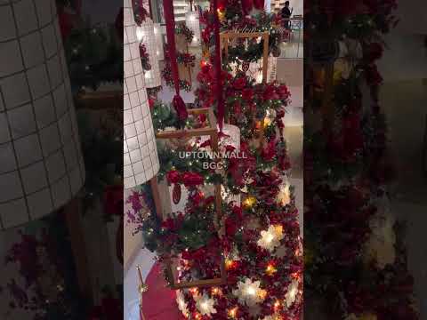 Uptown Mall BGC | Christmas Tree | Arlene Aces #shorts #Christmastreeatthemall #christmastree #wow