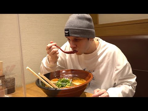 魚嫌いで麺類好きの外国人が魚介ラーメンを食べたら凄い結果になったww