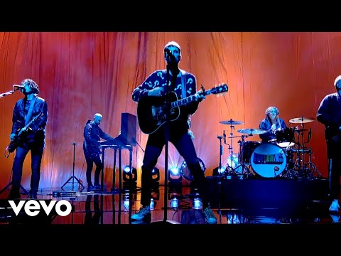 Kasabian - Coming Back To Me Good (LIVE - The Jonathan Ross Show)